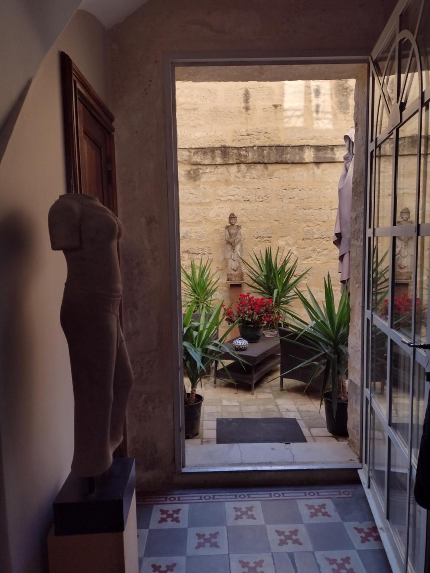 Au Gre Du Voyage Διαμέρισμα Uzès Εξωτερικό φωτογραφία